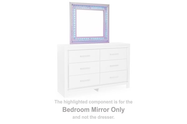 Zyniden Dresser and Mirror For Sale