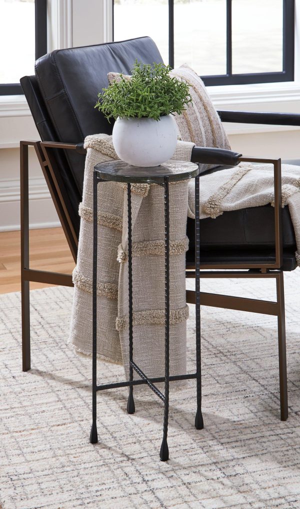 Newgoren Accent Table Supply